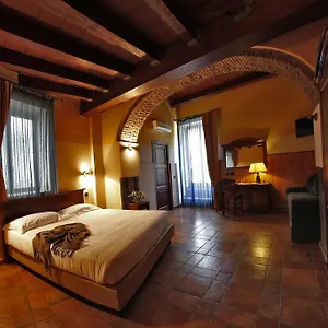 4* Hotel Capomulini - Dimora Storica